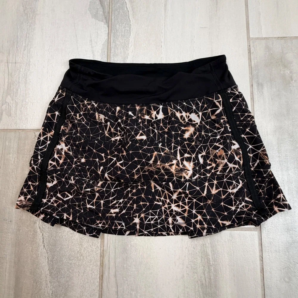 Lululemon Pace Setter Skirt Size 4 Black Geometric Prism Tennis Running Skort